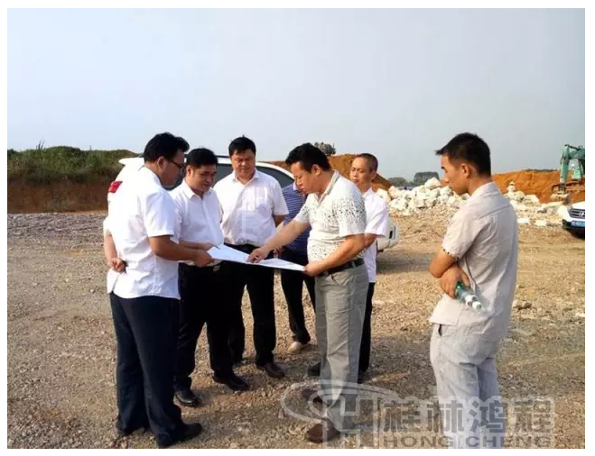 重鈣磨粉機(jī)，重鈣，HCH1395，超細(xì)環(huán)輥磨,武宣碳酸鈣