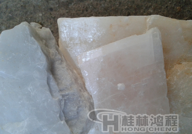 長石，長石粉，長石的用途